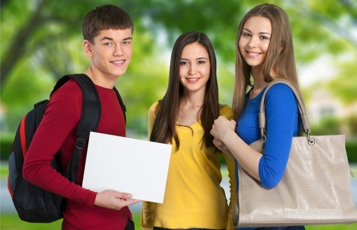 Psychologische Beratung für heranwachsende Kinder, Jugendliche und ihre Eltern 

Interesse an Fragen und Problemen, die für Jugendliche in diesem Alter typisch sind.
