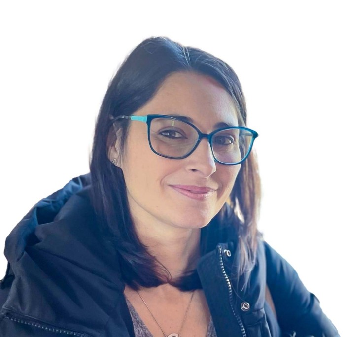 Laureata in Psicologia presso l’università degli studi di Firenze e specializzata in Psicoterapia Sistemico Relazionale. Collabora con il consultorio dal 2025. Si occupa di consulenza e psicoterapia alla famiglia con particolare interesse ai temi legati alla genitorialità, infanzia e adolescenza.